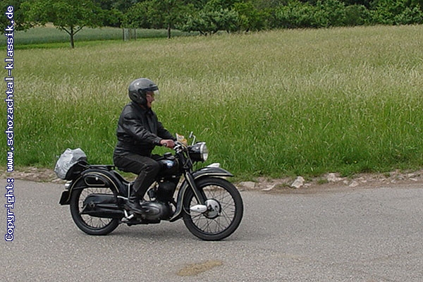 http://www.schozachtal-klassik.de/galerie/cache/vs_2007%20-%20Unterwegs_Unterwegs2007_112.jpg