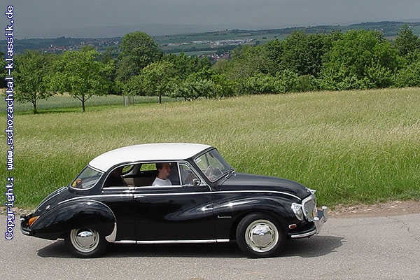 http://www.schozachtal-klassik.de/galerie/cache/vs_2007%20-%20Unterwegs_Unterwegs2007_118.jpg