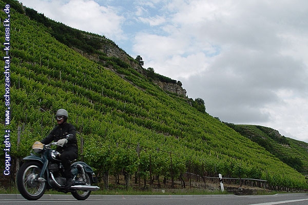 http://www.schozachtal-klassik.de/galerie/cache/vs_2007%20-%20Weinberge_Weinberge2007_022.jpg