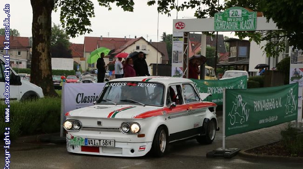 http://www.schozachtal-klassik.de/galerie/cache/vs_2018%20-%20Start_SK2018_Baumeister_Start_048.jpg