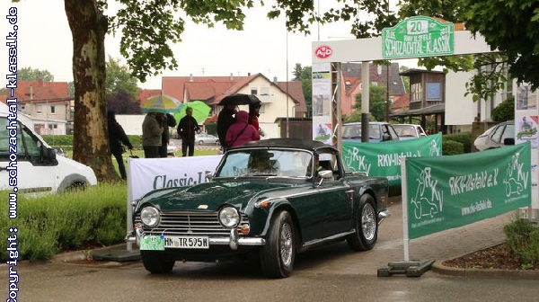 http://www.schozachtal-klassik.de/galerie/cache/vs_2018%20-%20Start_SK2018_Baumeister_Start_093.jpg